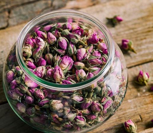 انواع گل محمدی از نظر عطر و بو