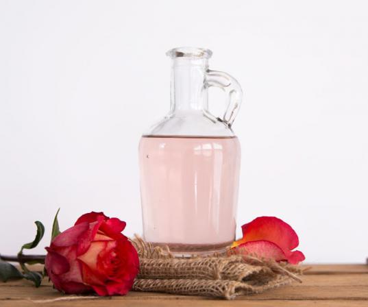 عوامل موثر بر کیفیت گلاب خانگی
