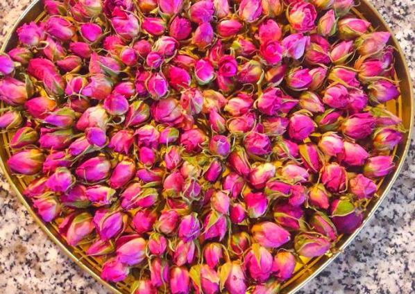 سفارش خرید گل محمدی غنچه خشک